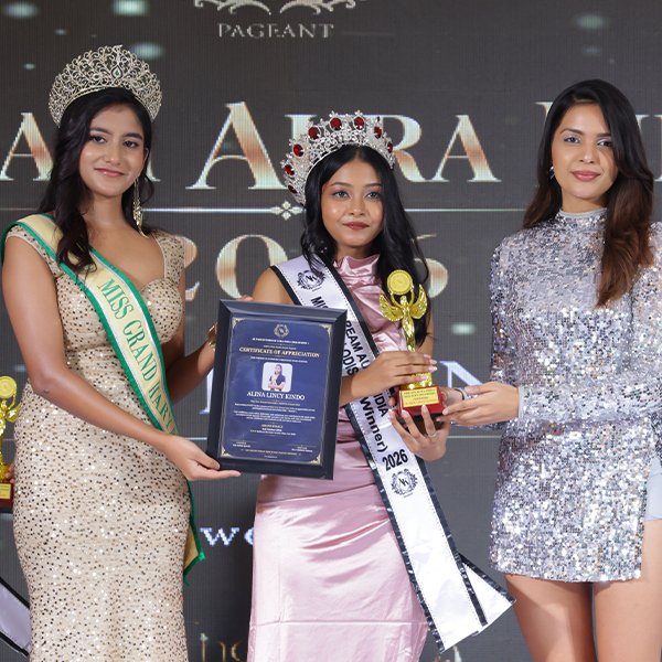 Miss Teen Odisha Winner crowning 