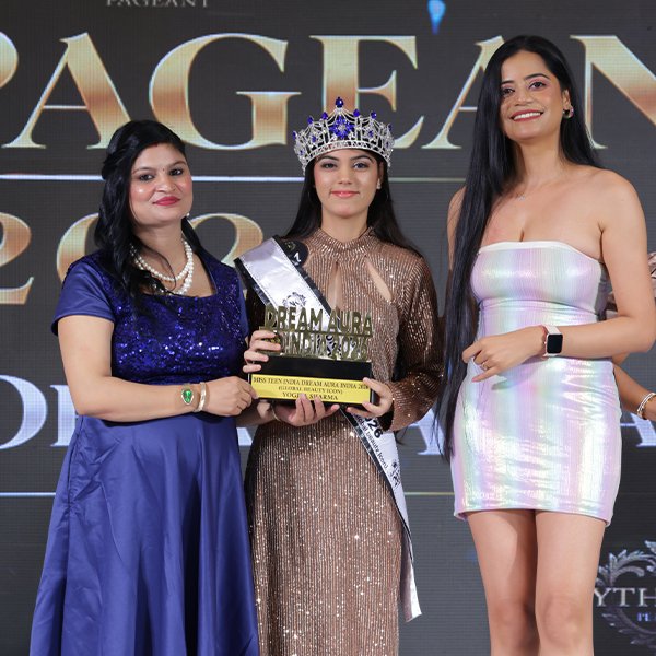 Miss Teen Haryana winner crowning 